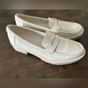 TOMS CARA Slip On Loafers Women’s 12 Ivory NWOT
